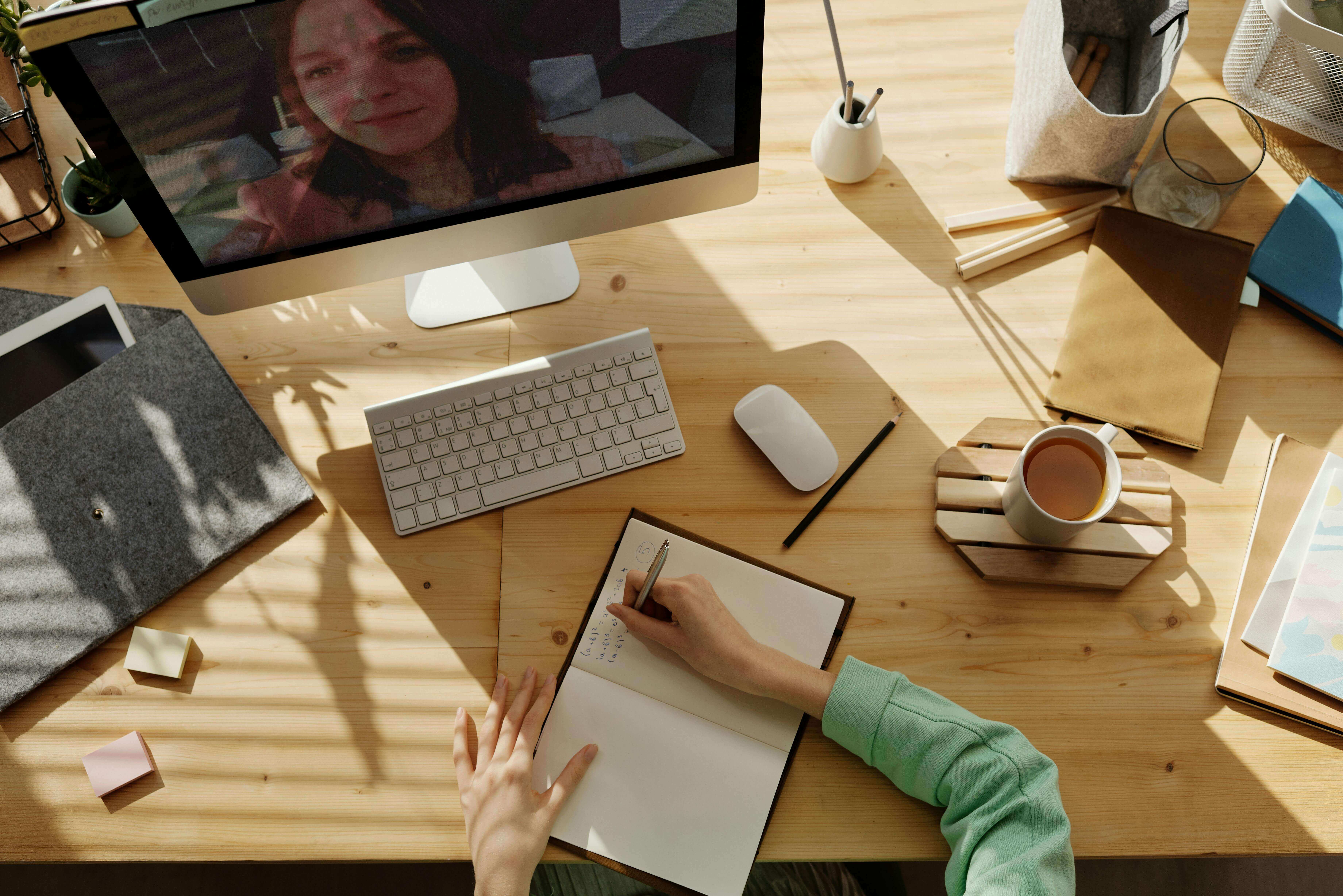 etabpro learning platform - Student focused on professional development course materials